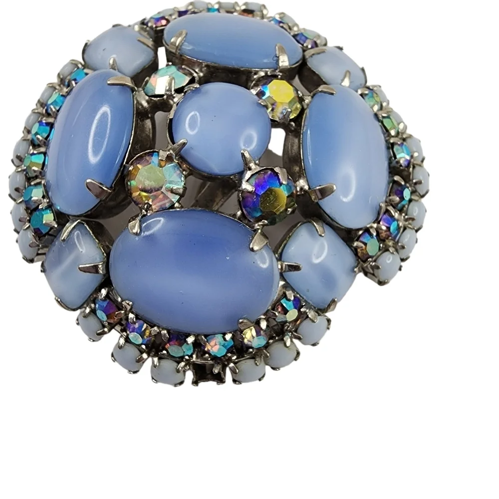 Vintage Brooch Pin Aurora Borealis Blue Rhinestones 1960s sixties A0245 -Q6